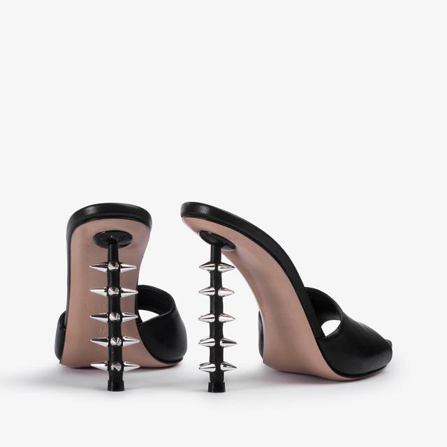 Le Silla Sandalo Mule Pelle Nero Con Borchie