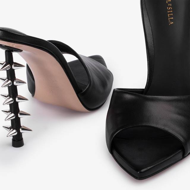 Le Silla Sandalo Mule Pelle Nero Con Borchie