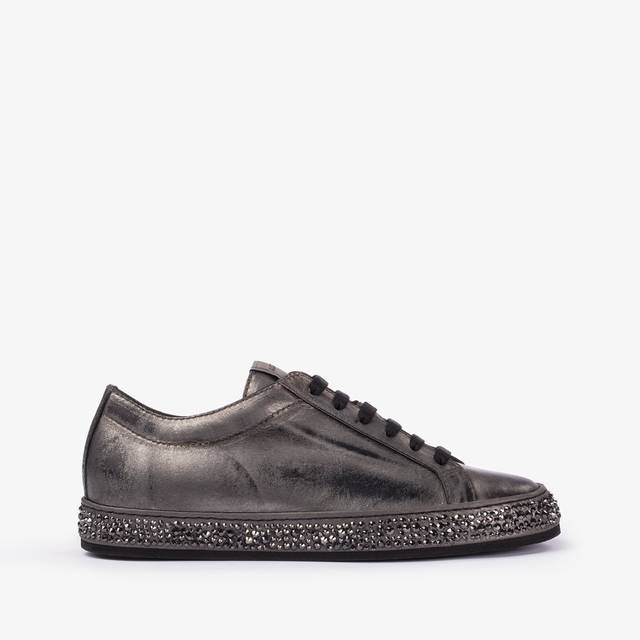 Le Silla Sneaker pelle laminata effetto vintage peltro con Cristalli