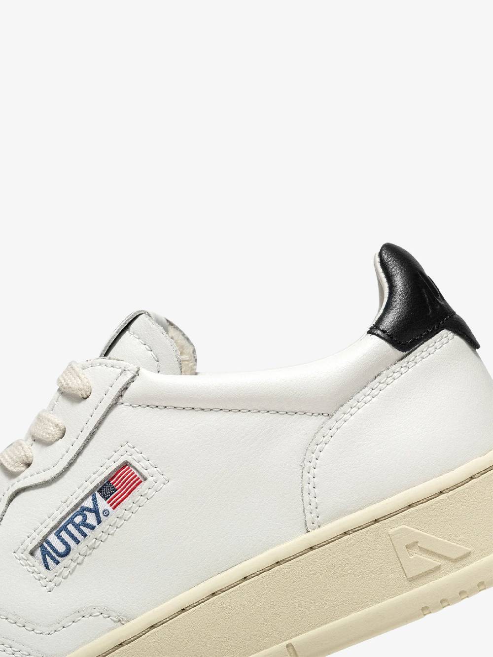 AUTRY Sneakers AULW Donna In Pelle Bianco/nero