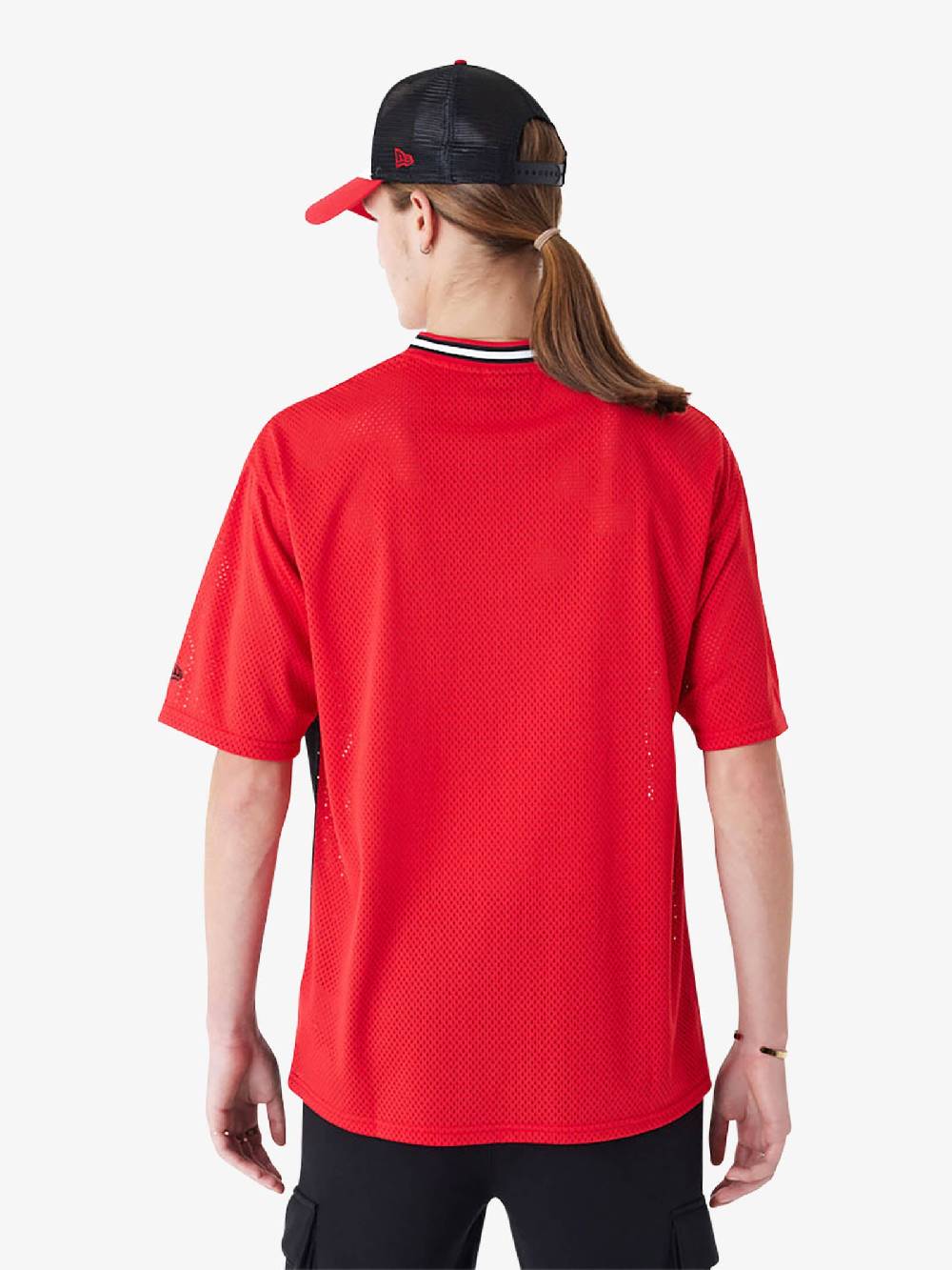 NEW ERA T-shirt Oversize Chicago Bulls NBA Arch Graphic Mesh 60435447 Uomo Rosso