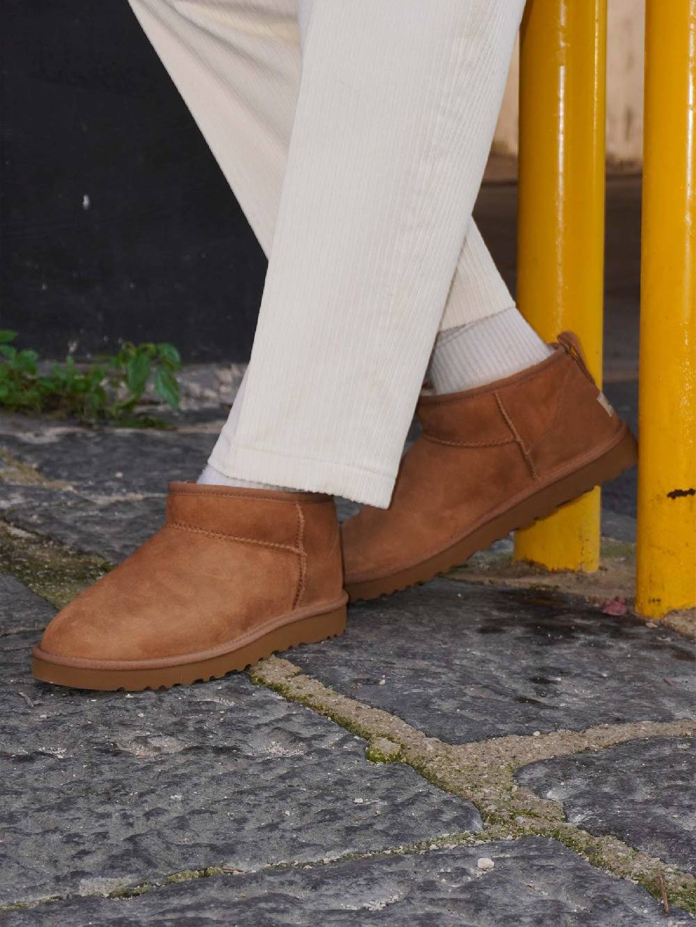 UGG Stivaletti Classic Ultra Mini Uomo Marrone