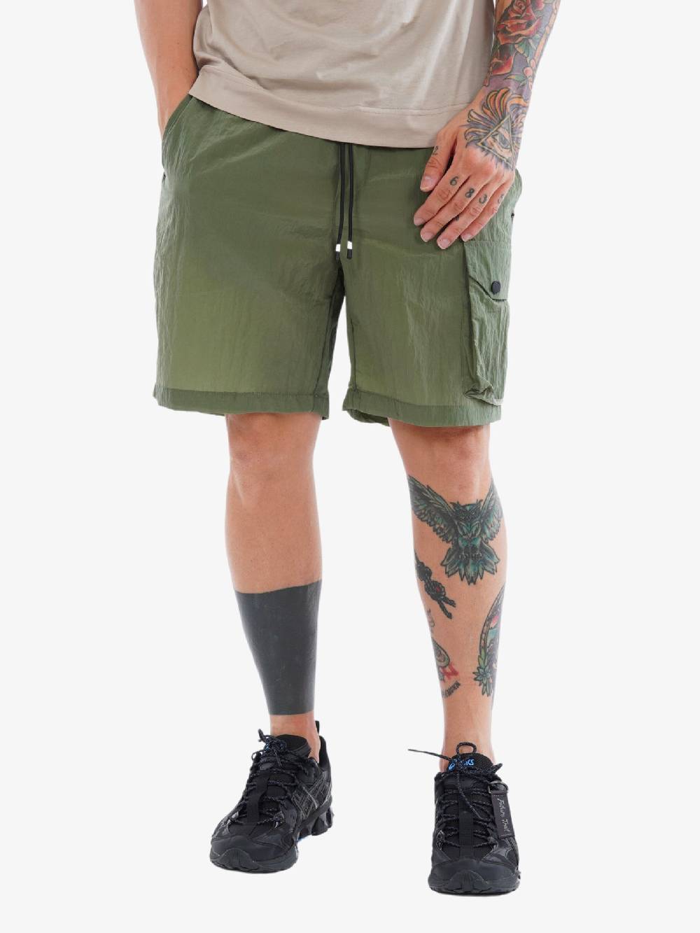 WHITE OVER Bermuda 00400 Uomo Verde