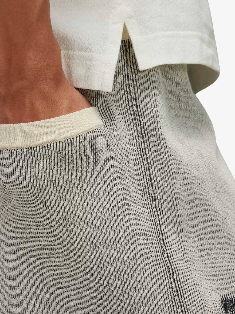 Y-3 Shorts Graphic Knit IV7741 Viscosa Bianco