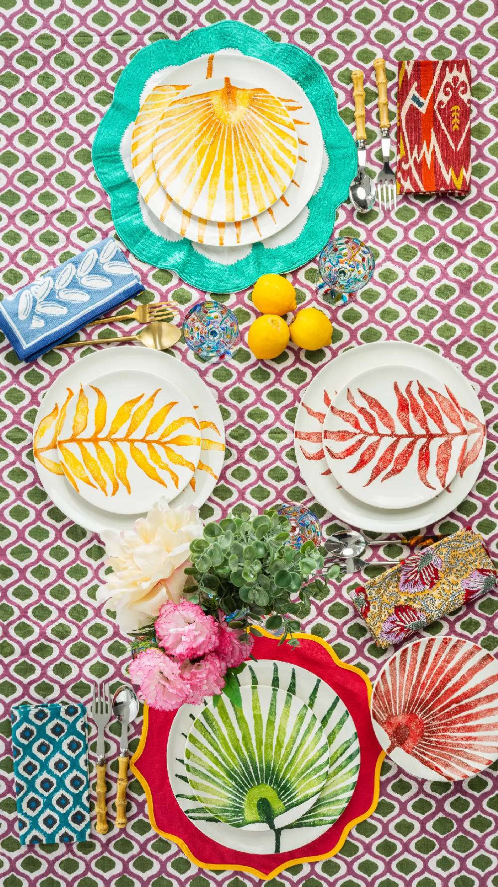 Les Ottomans Ceramic Plate Leaves LE04