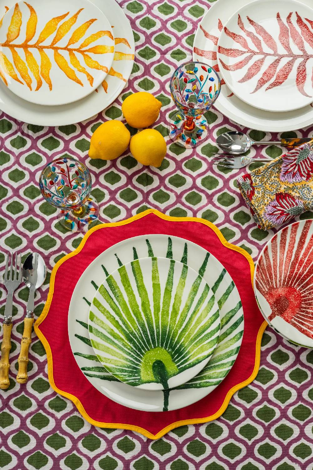 Les Ottomans Ceramic Plate Leaves LE06