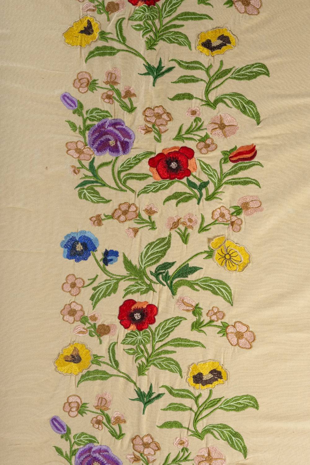 Les Ottomans Embroidered Cotton Tablecloth EBT03