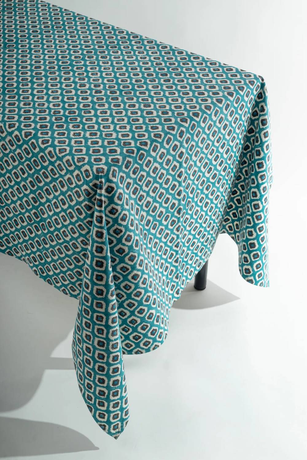 Les Ottomans Handprinted cotton tablecloth IKB02