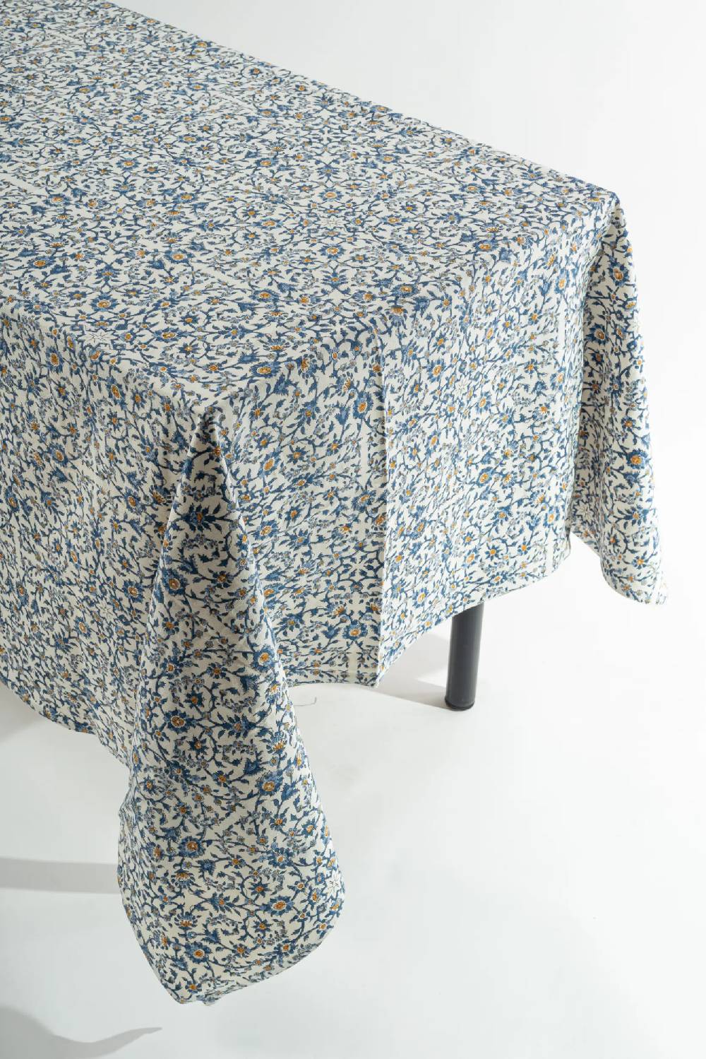 Les Ottomans Handprinted cotton tablecloth IKB44