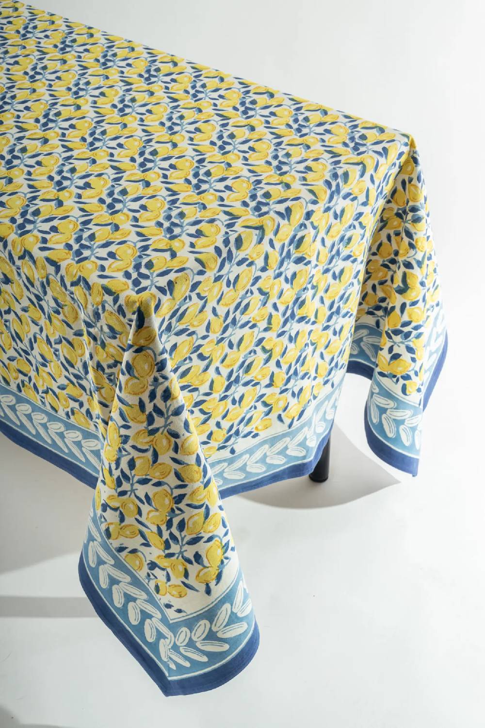 Les Ottomans Handprinted cotton tablecloth IKB75