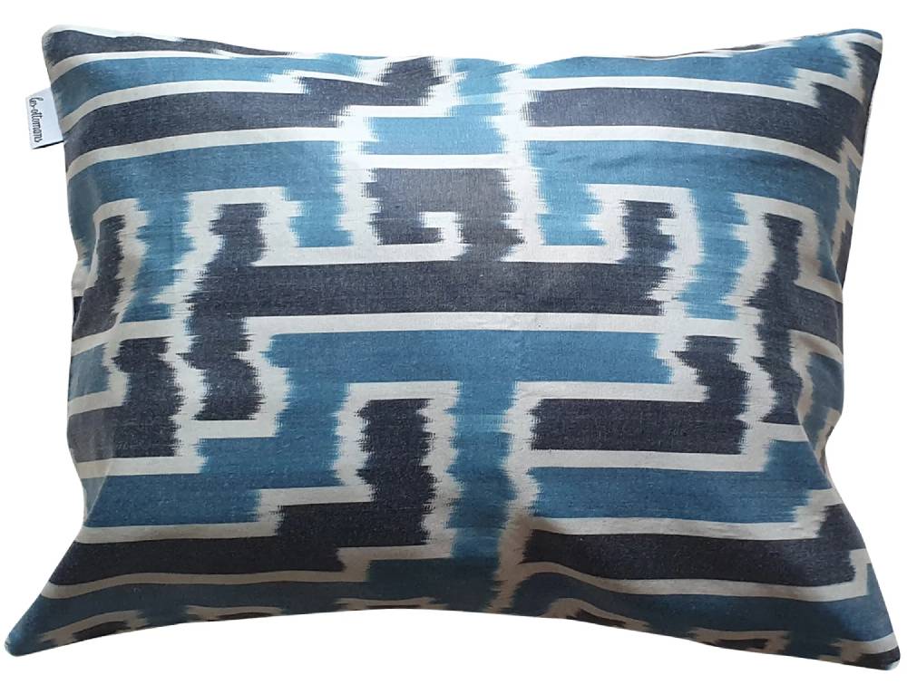 Les Ottomans Ikat silk cushion S281