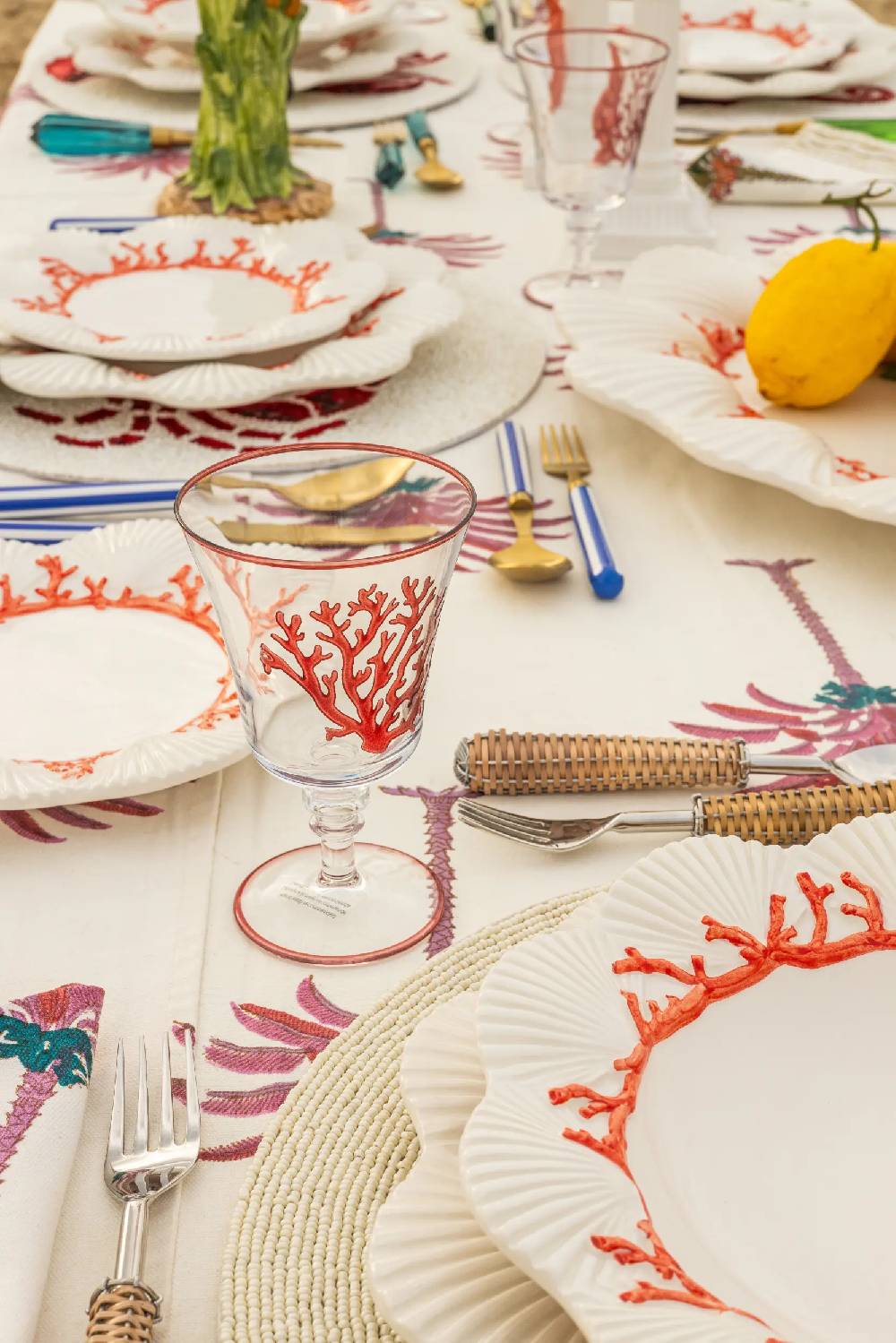 Les Ottomans Set Of Four Coral Glasses