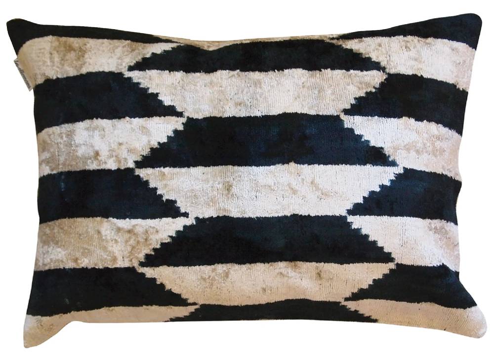 Les Ottomans Silk velvet cushion V228