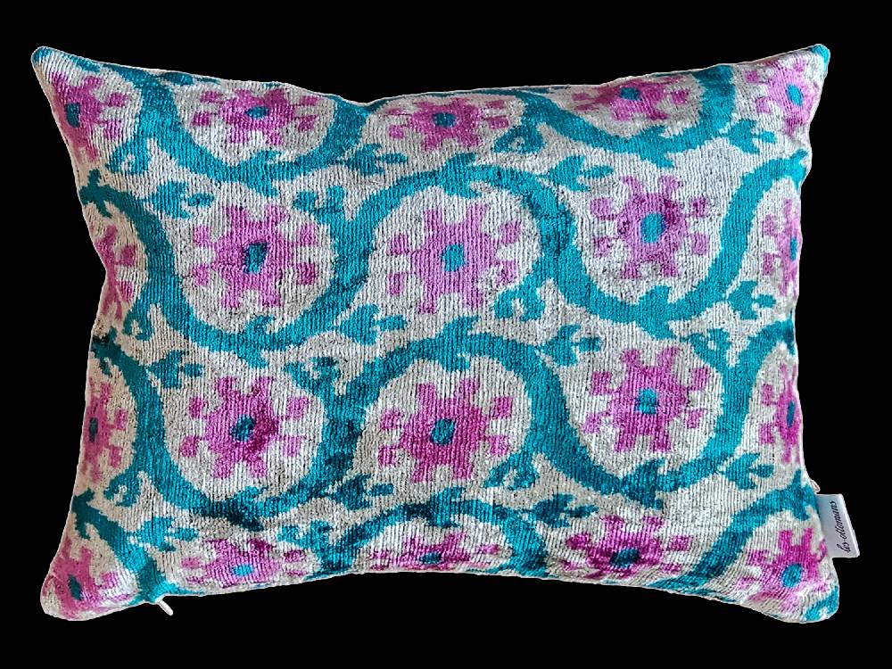 Les Ottomans Silk velvet cushion V689