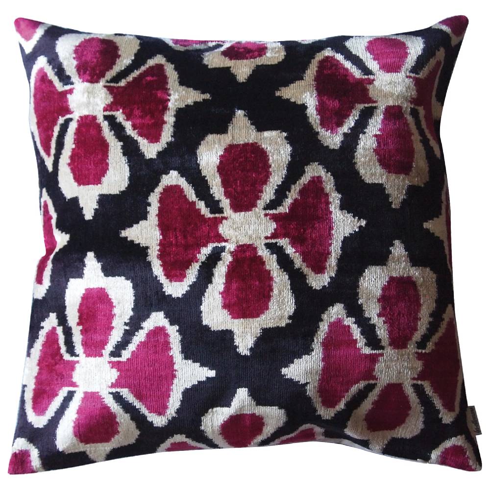 Les Ottomans Velvet cushion VE41