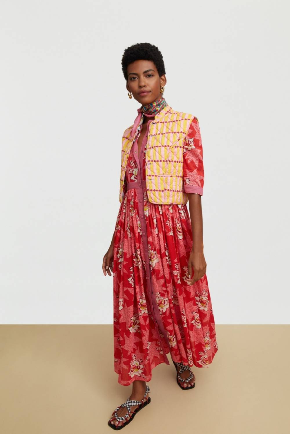 Lisa Corti Caftano Lungo Aperto Rainbow Star Flower Red