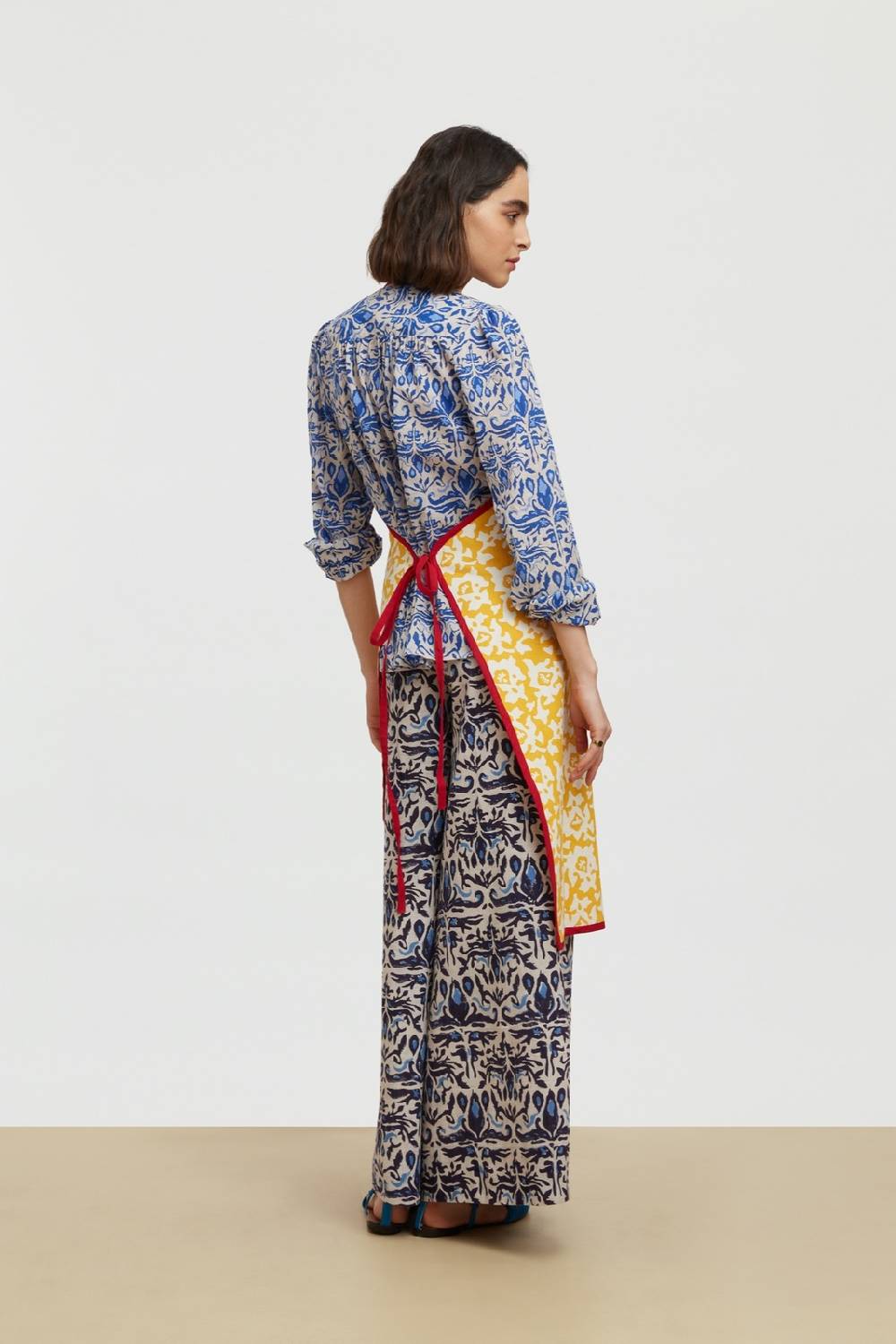 Lisa Corti Grembiule Da Cucina Arabesque Design Gold Natural