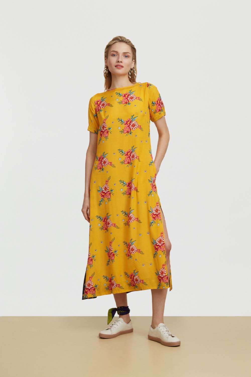 Lisa Corti abito myanmar bukhara flower gold