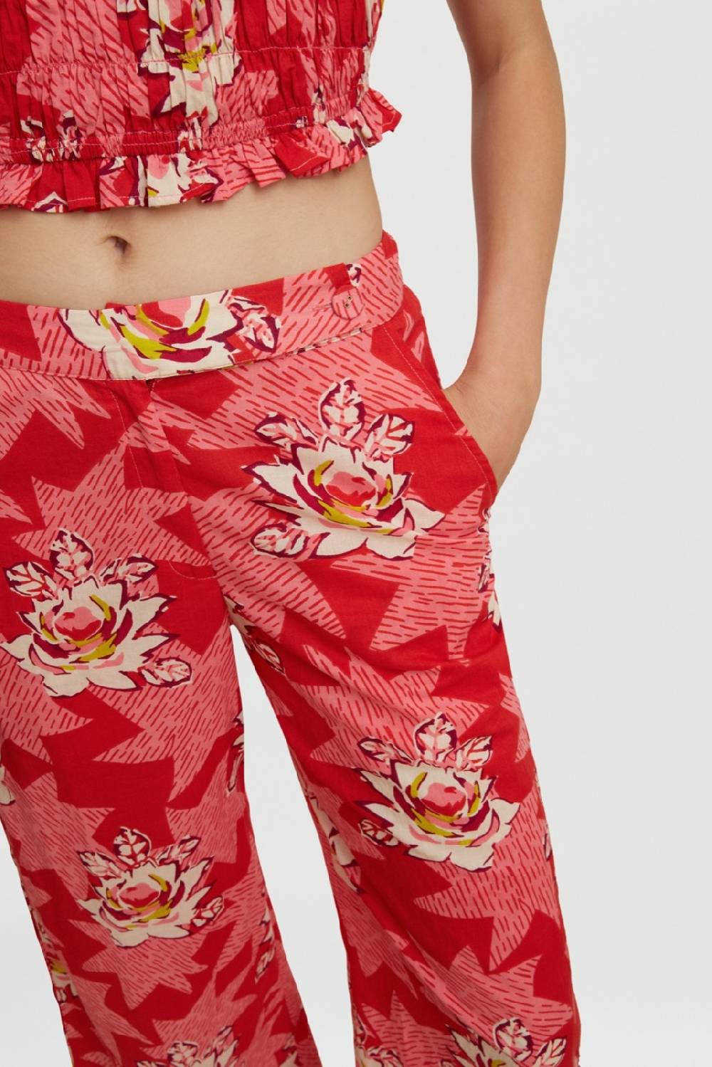 Lisa Corti Pantalone Myanmar Star Flower Red
