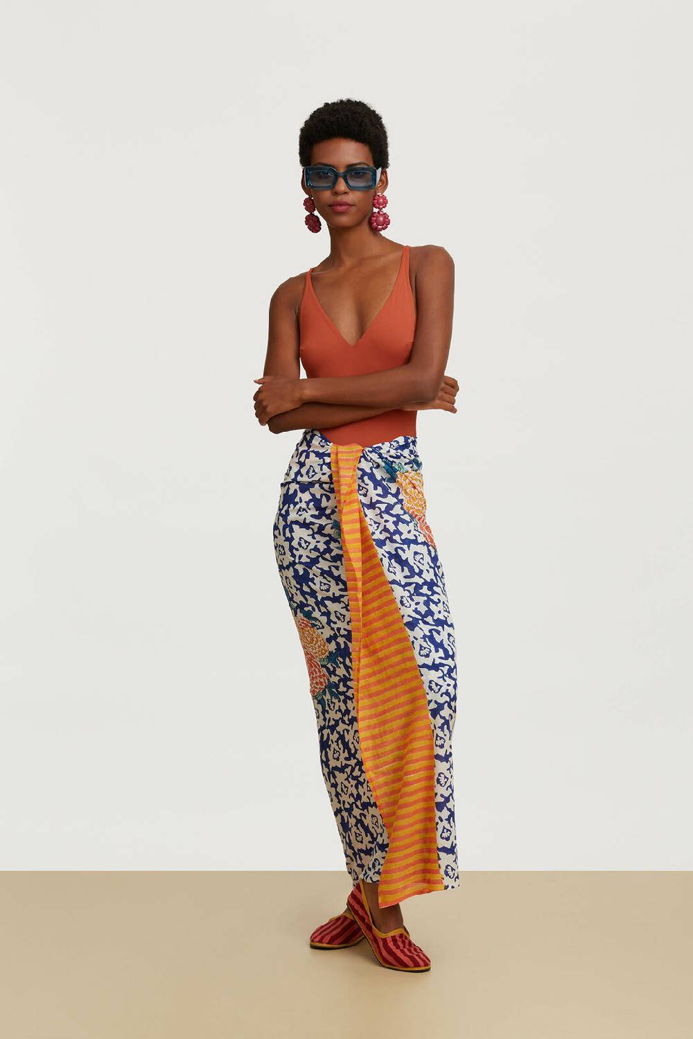 Lisa Corti pareo arabesque corolla blue natural