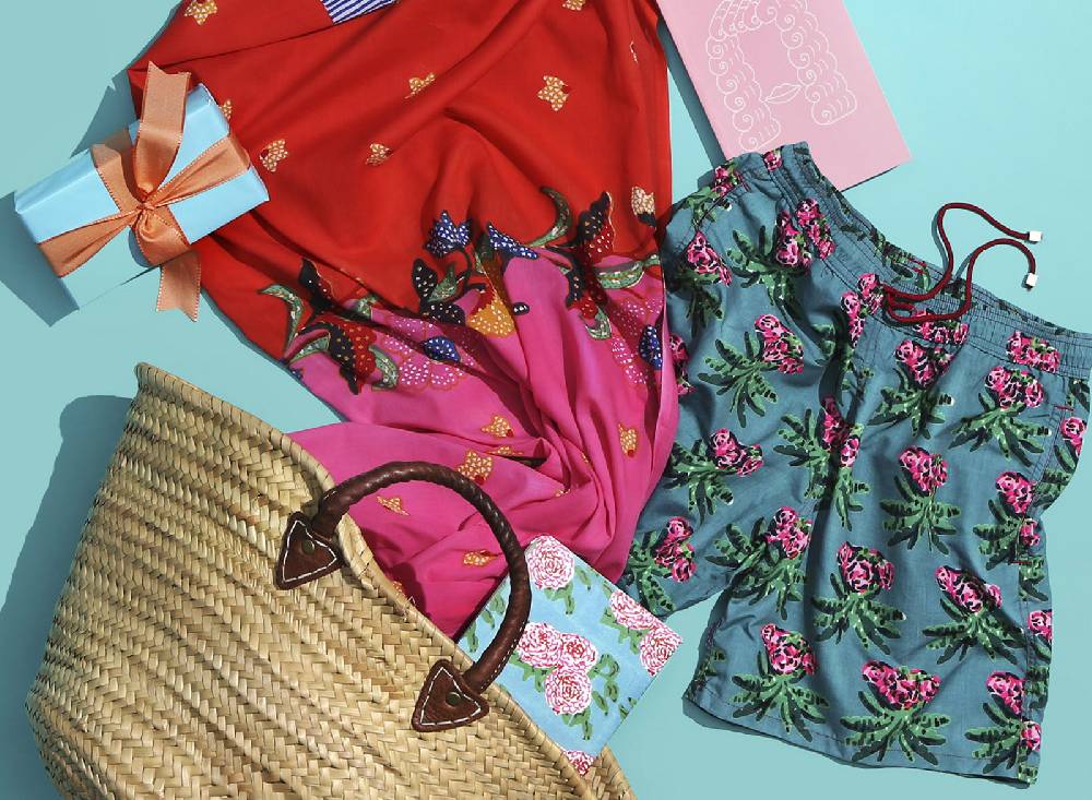 Lisa Corti Pareo Indonesian Red Rose