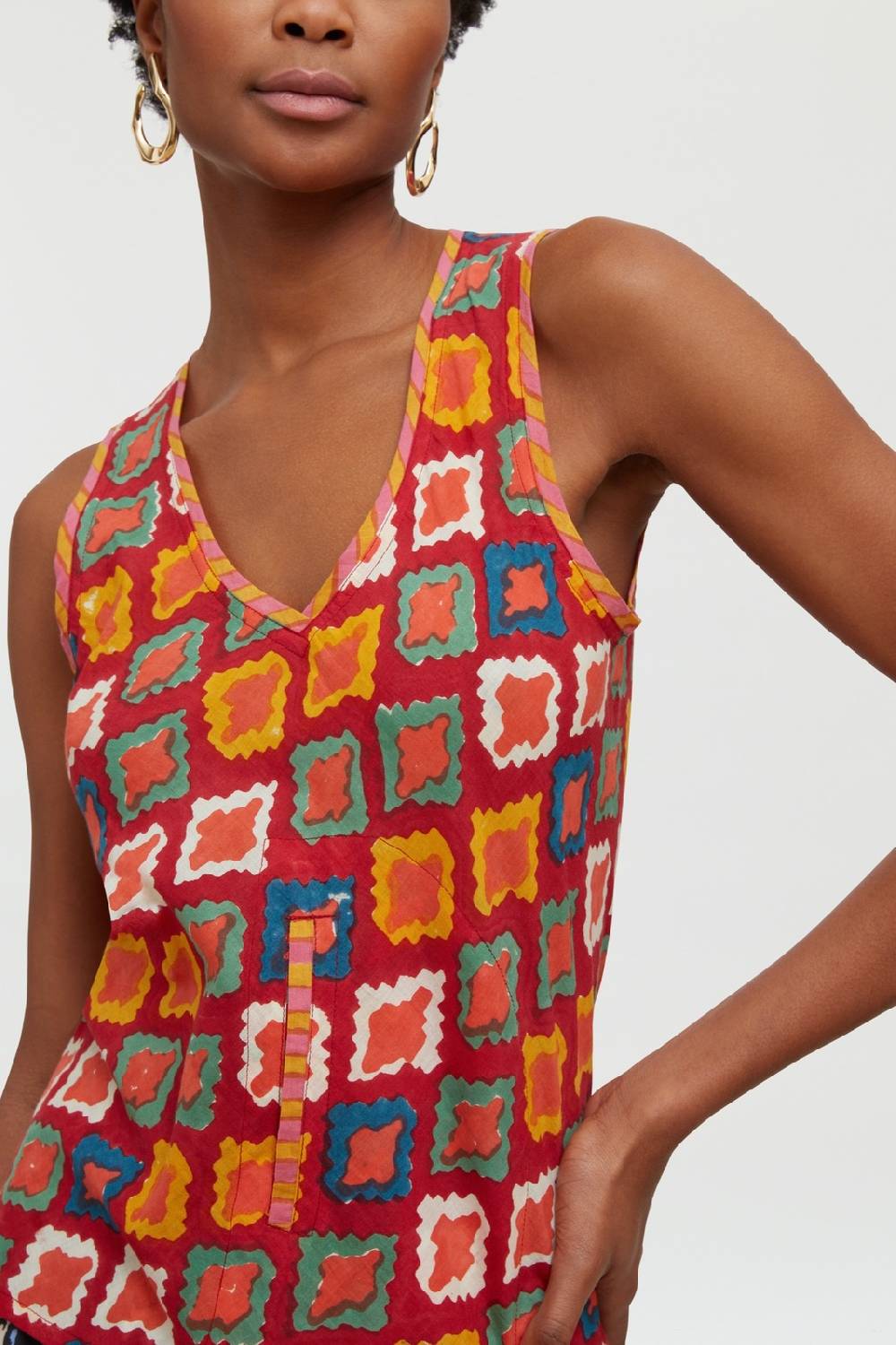 Lisa Corti Top Banyan Hima Rany