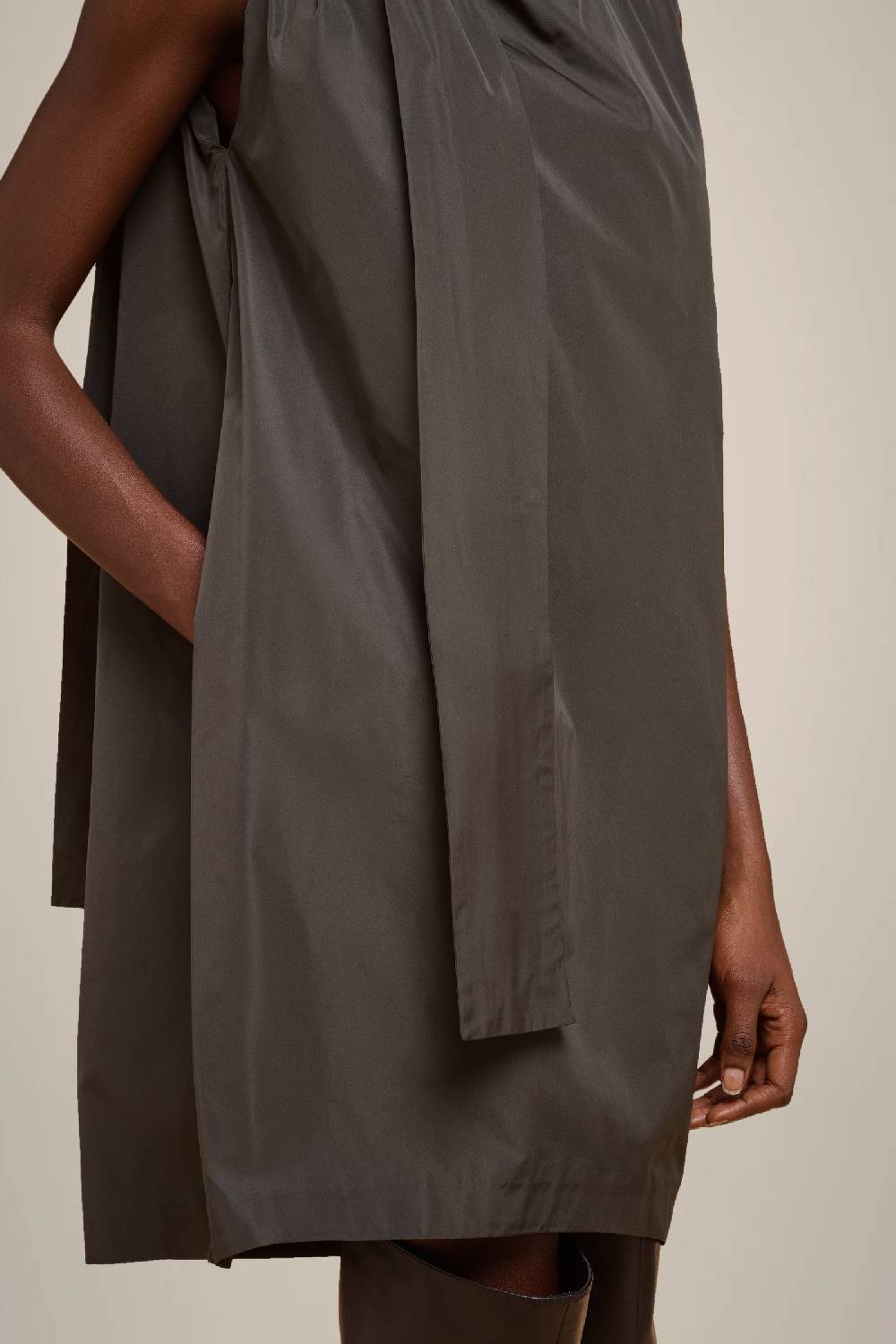 Liviana Conti ABITO CON FIOCCO IN TAFFETA' W4FF4WY22S89-0.38