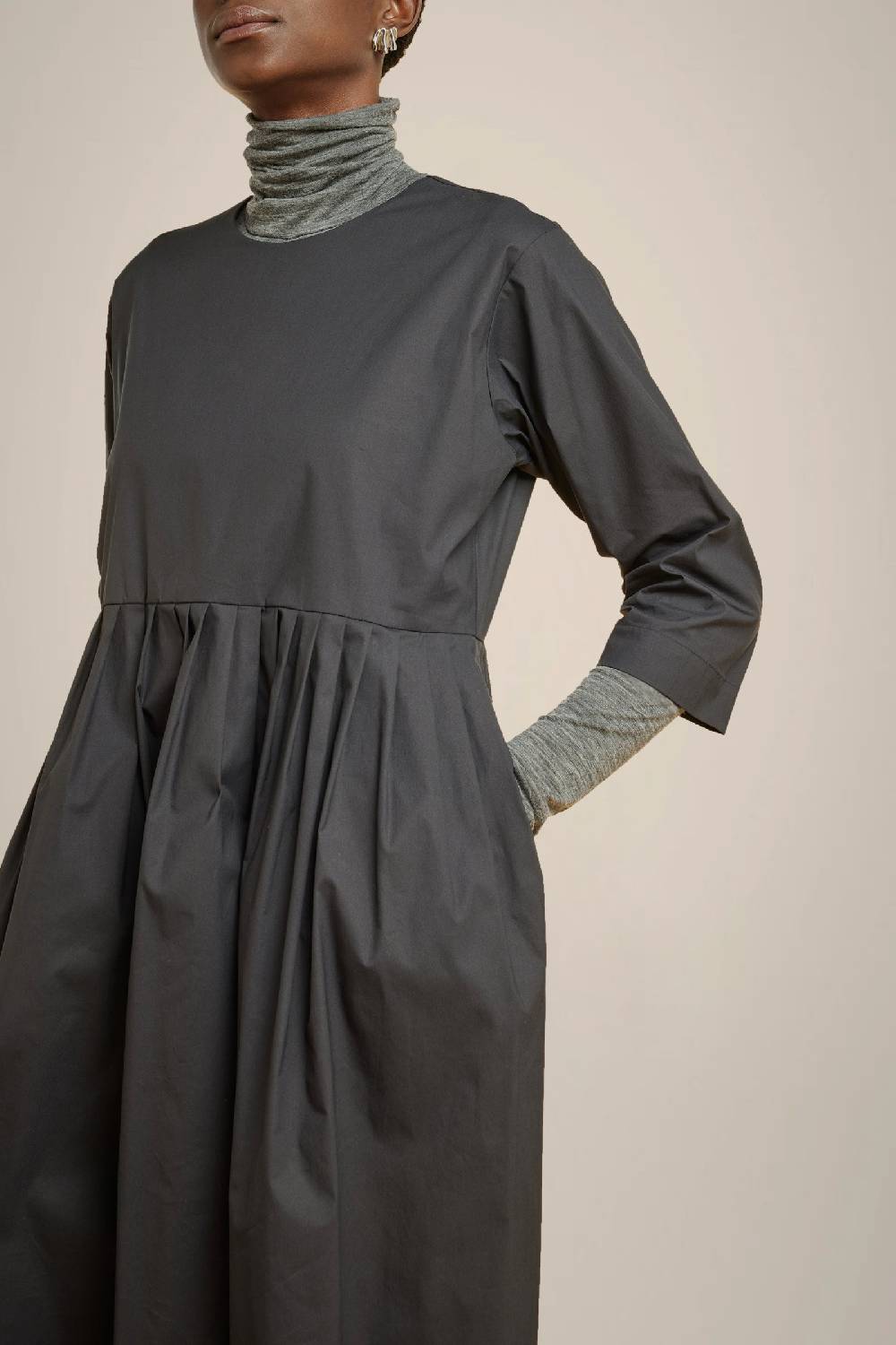 Liviana Conti ABITO LUNGO CON PIEGHE W4LL4WK25Y69-0.38