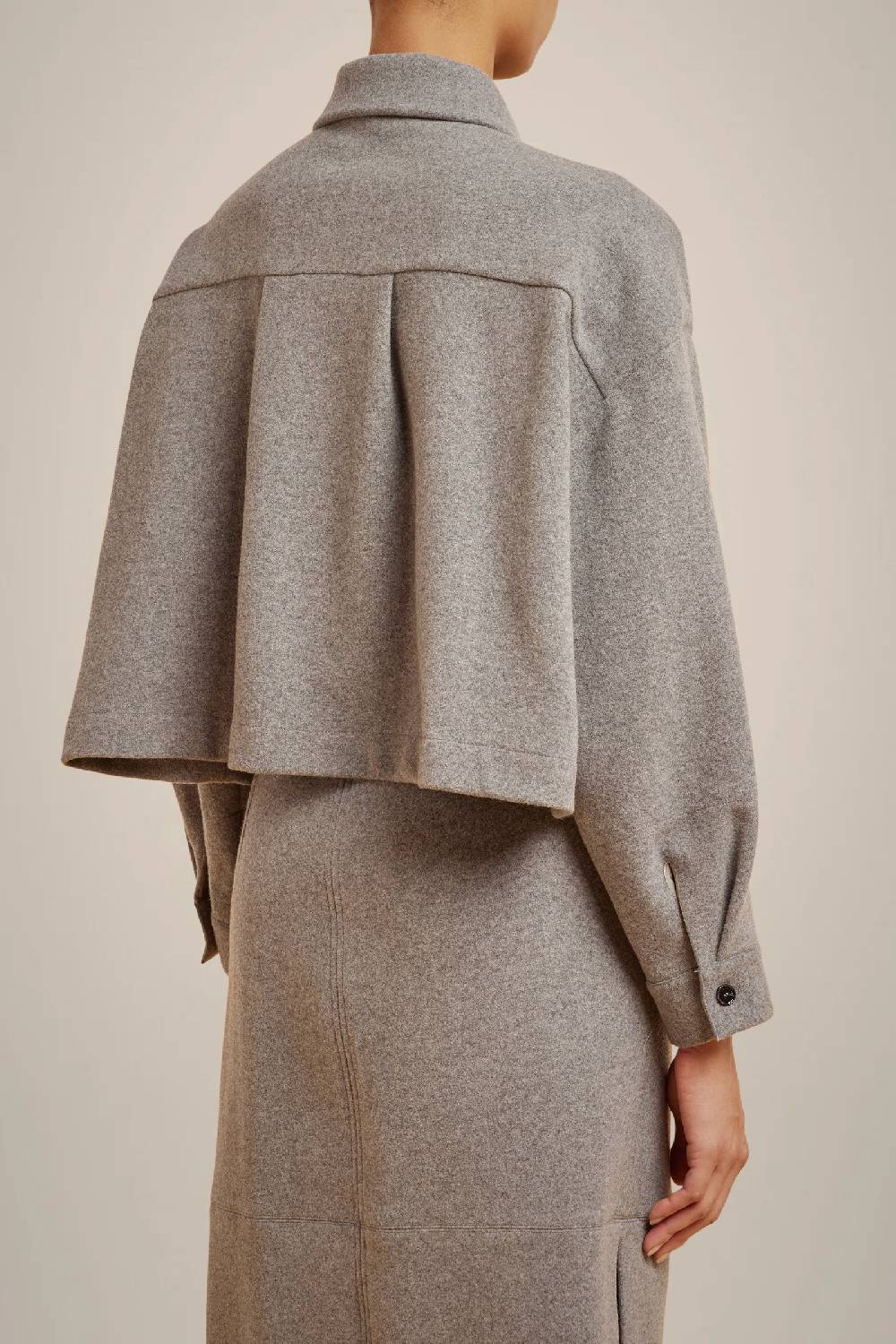 Liviana Conti GIACCA CROP CON COLLETTO W4LL4WL52Y13-0.38