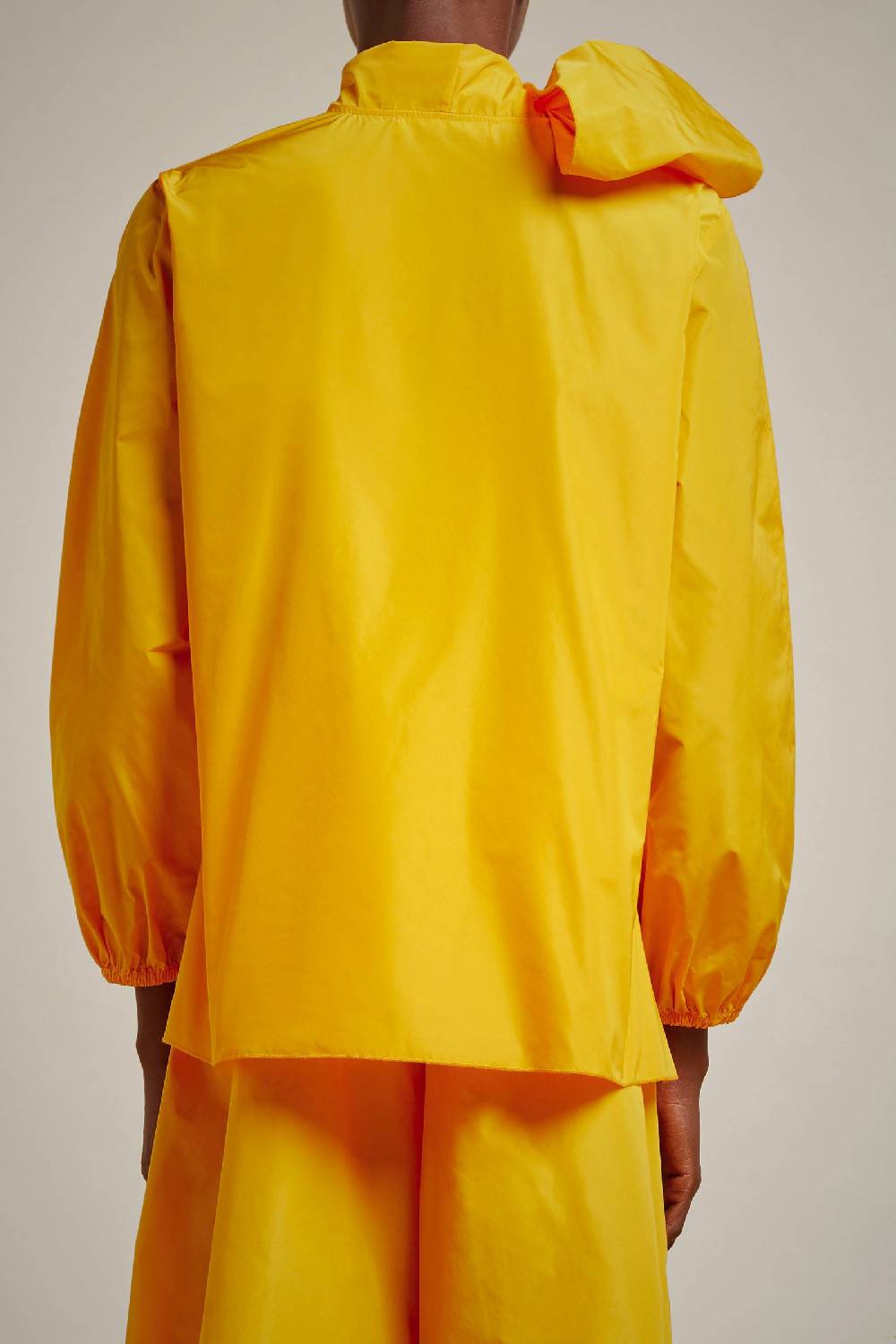 Liviana Conti BLUSA CON FIOCCO S4FF4SY05C01-0.38