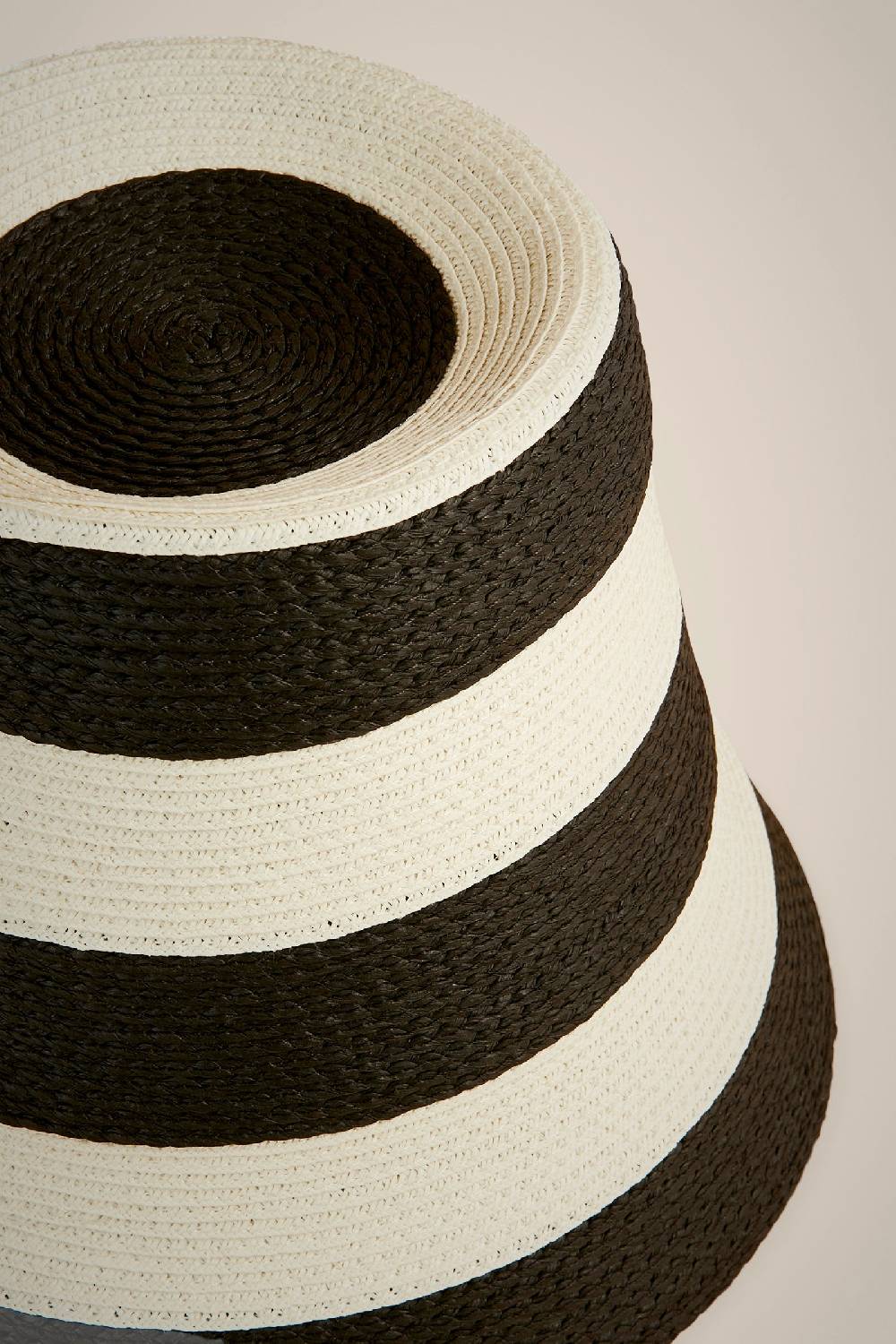 Liviana Conti CAPPELLO CLOCHE S4AA4SF08Y69W8.57