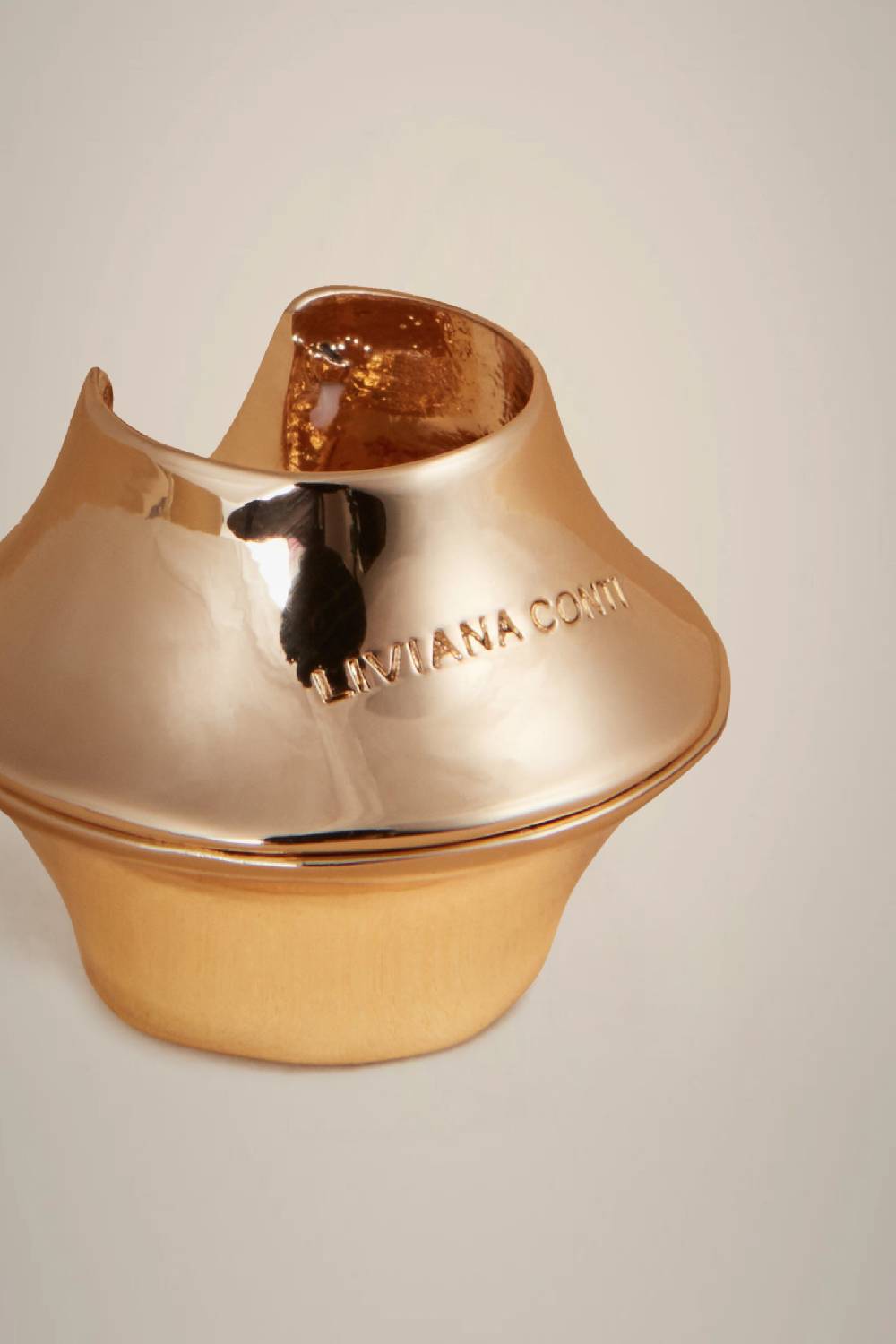 Liviana Conti EARCUFF SATURNO W4AA4WJ06Z03-0.NR