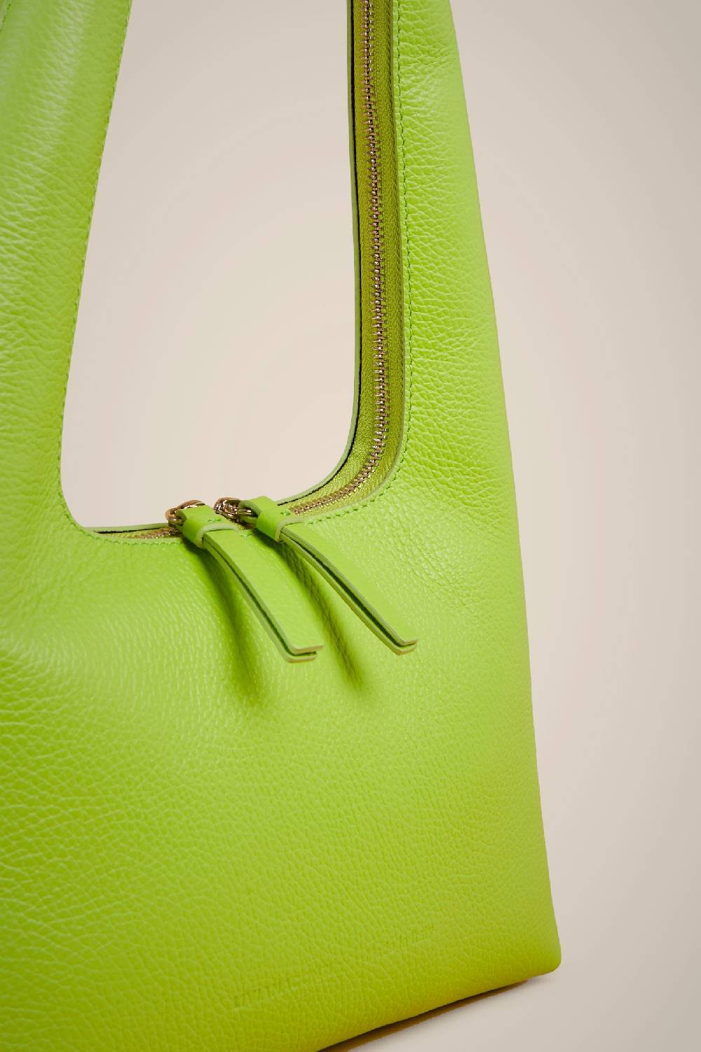 Liviana Conti HOBO CHIUSURA ZIP S4AA4SA06Q32-0.NR