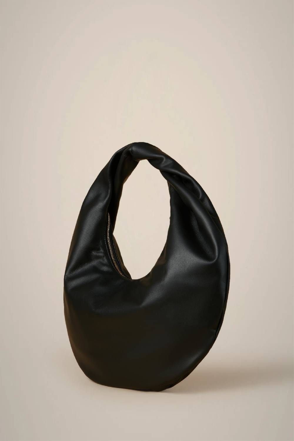 Liviana Conti HOBO PUFFY W4AA4WA12Y69-0.NR