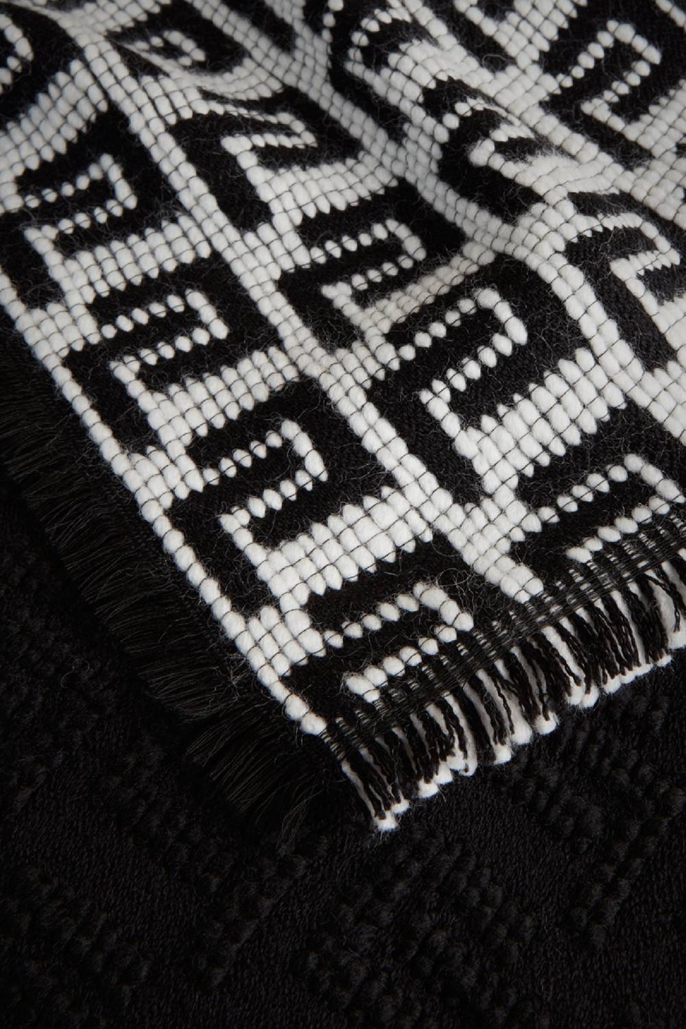 Liviana Conti MANTELLA W4AA4WF13Y699A.NR