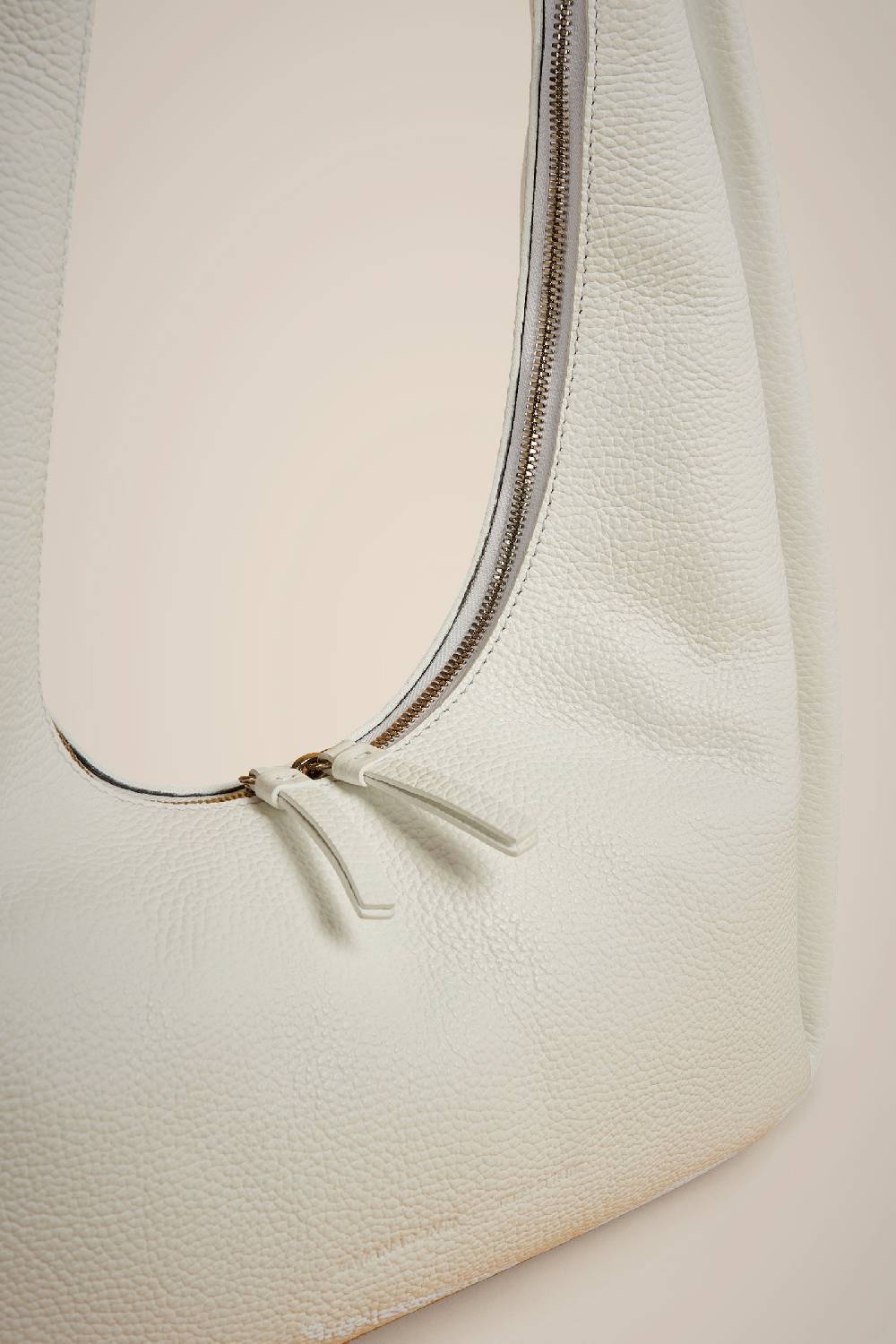 Liviana Conti MAXI HOBO CON ZIP S4AA4SA07A01-0.NR