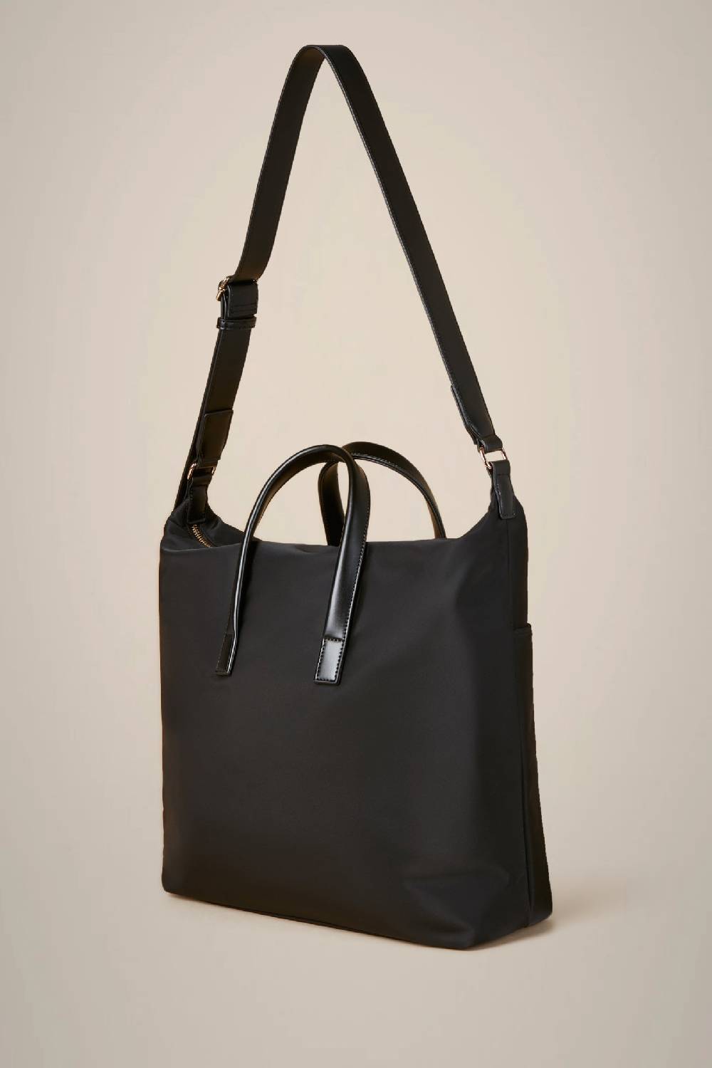 Liviana Conti MAXI HOBO W4AA4WA42Y69-0.NR