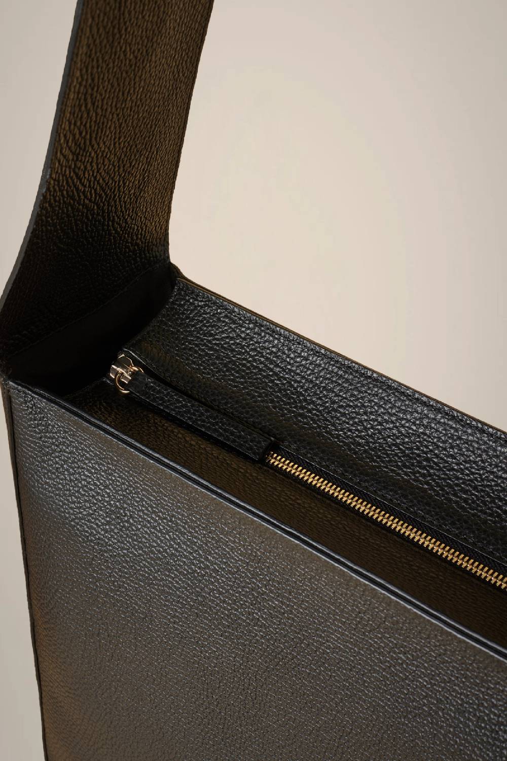 Liviana Conti MAXI TRACOLLA W4AA4WA02Y69-0.NR