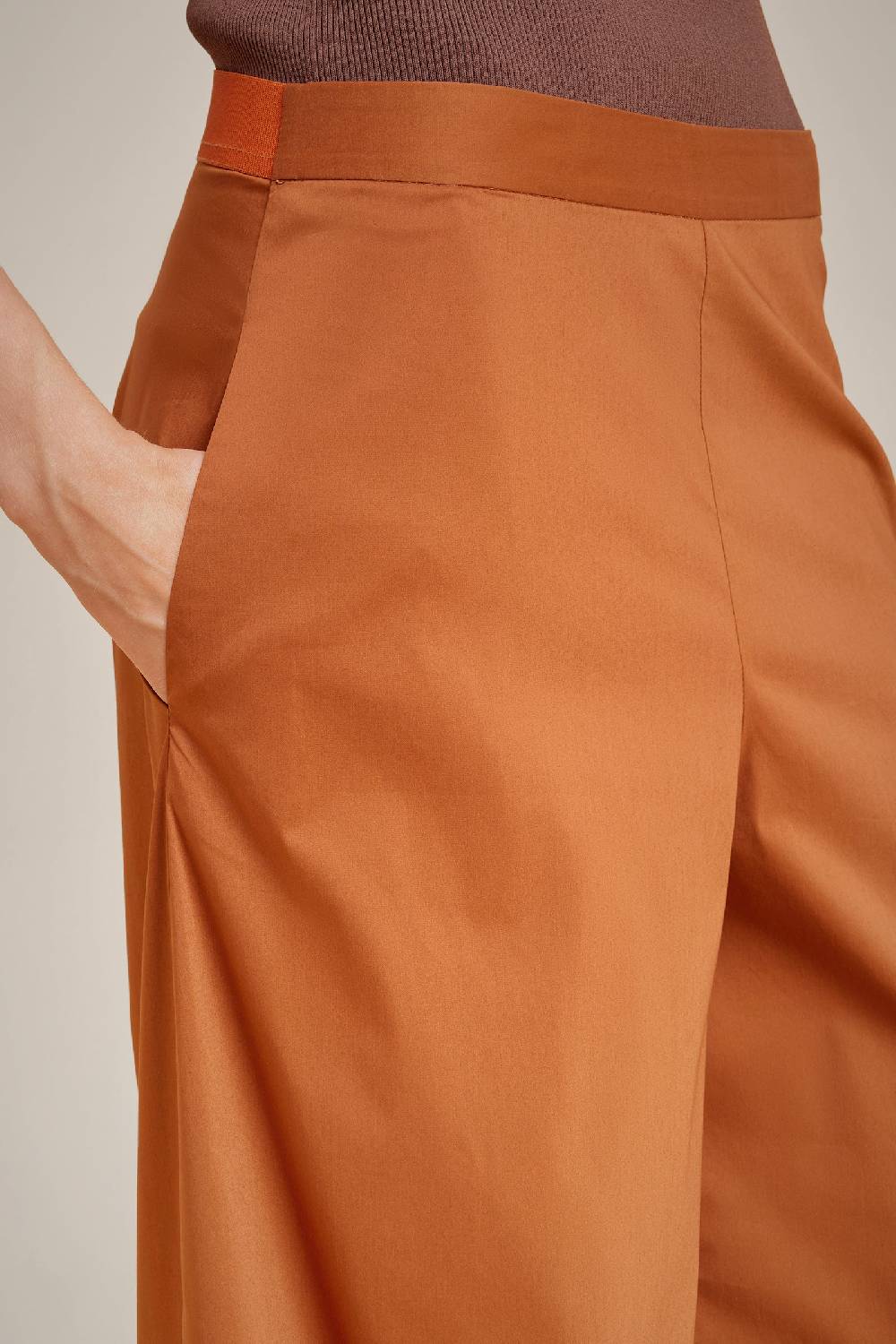 Liviana Conti PANTALONE S4LL4SK79T66-0.38