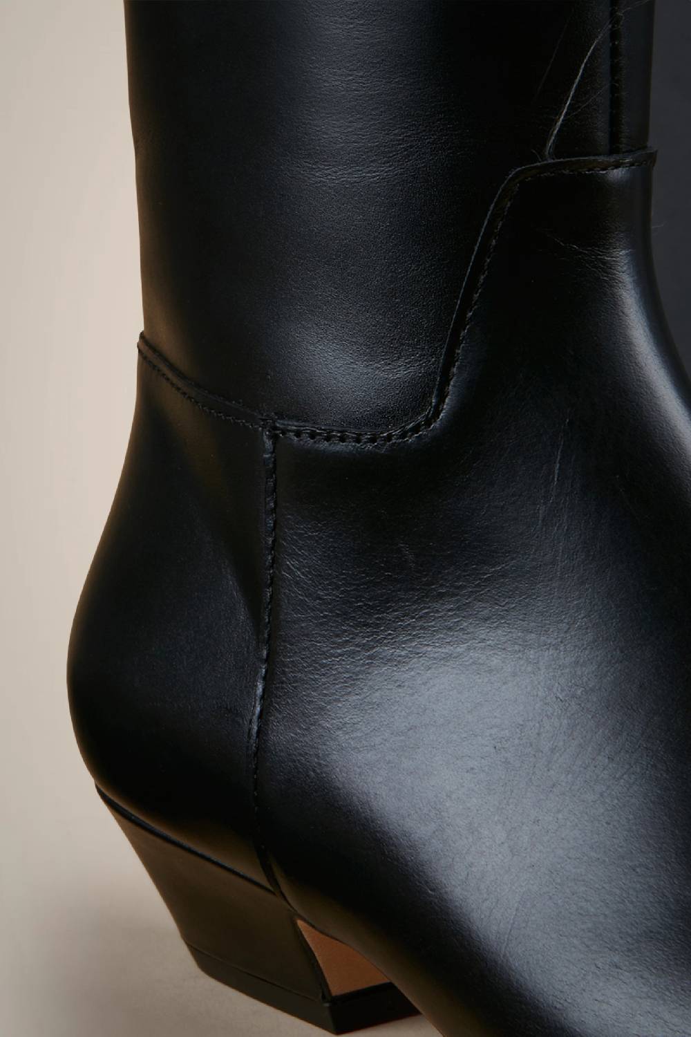 Liviana Conti TRONCHETTO W4AA4WC20Y69-0.36