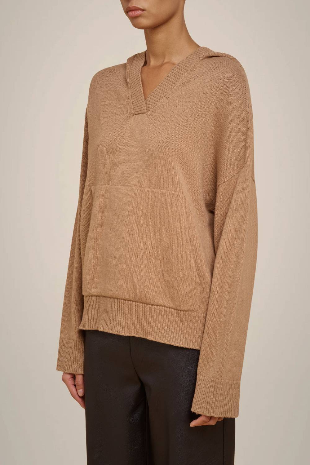 Liviana Conti MAGLIA CON CAPPUCCIO W4FF4WC15T50-1.XS