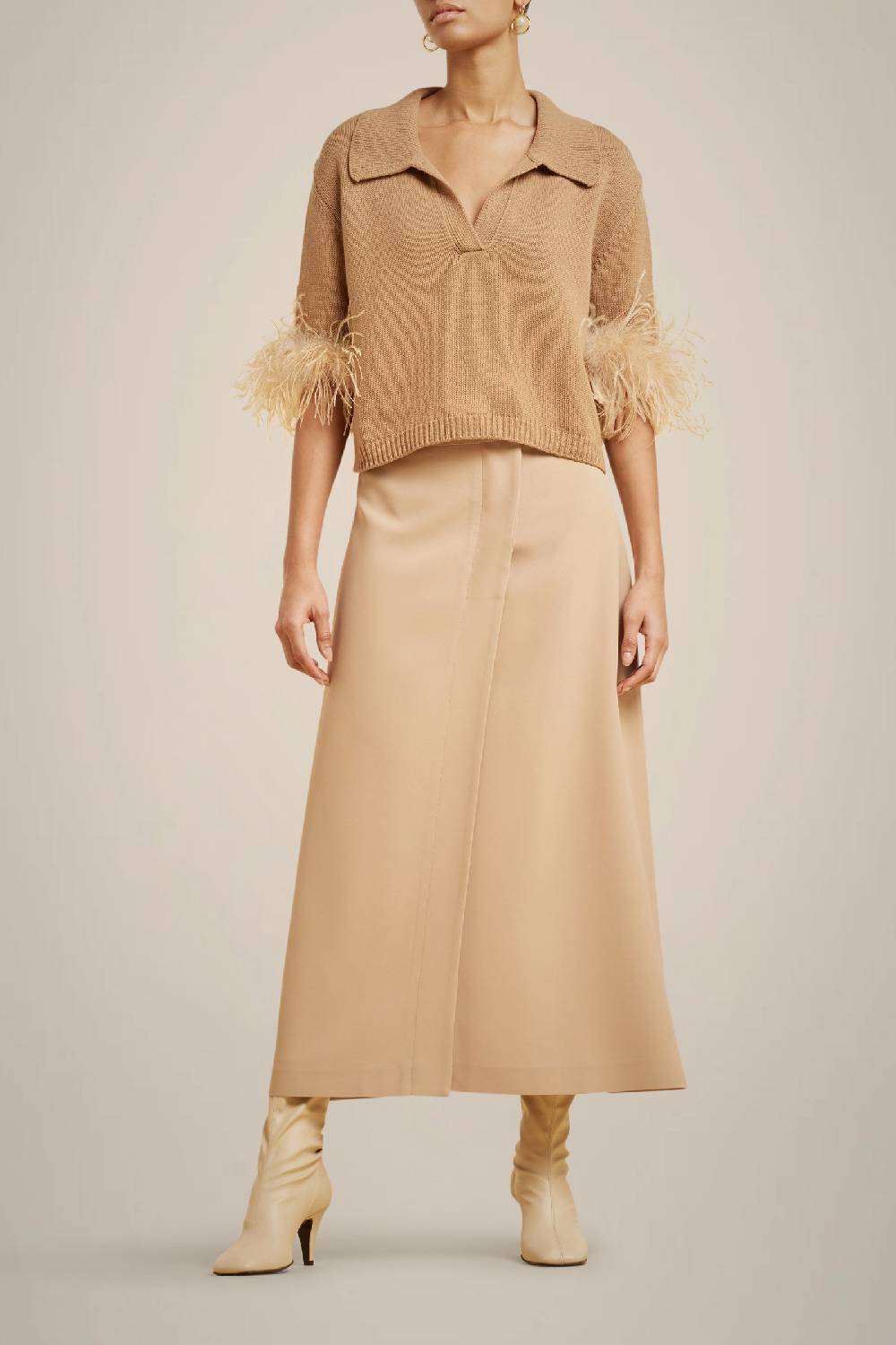 Liviana Conti MAGLIA CON PIUME IN CASHMERE RICICLATO W4LL4WC48T50-1.XS