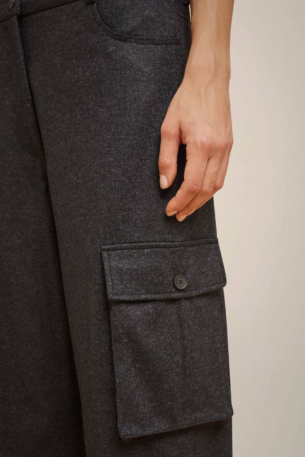 Liviana Conti PANTALONE CARGO IN PANNO CASHMERE W4FF4WN36Y49-0.38