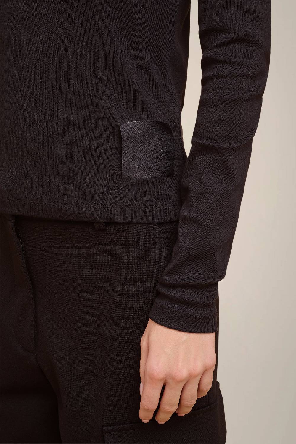 Liviana Conti T-SHIRT CUT-OUT A COSTINE W4FF4WW85Y69-0.XS