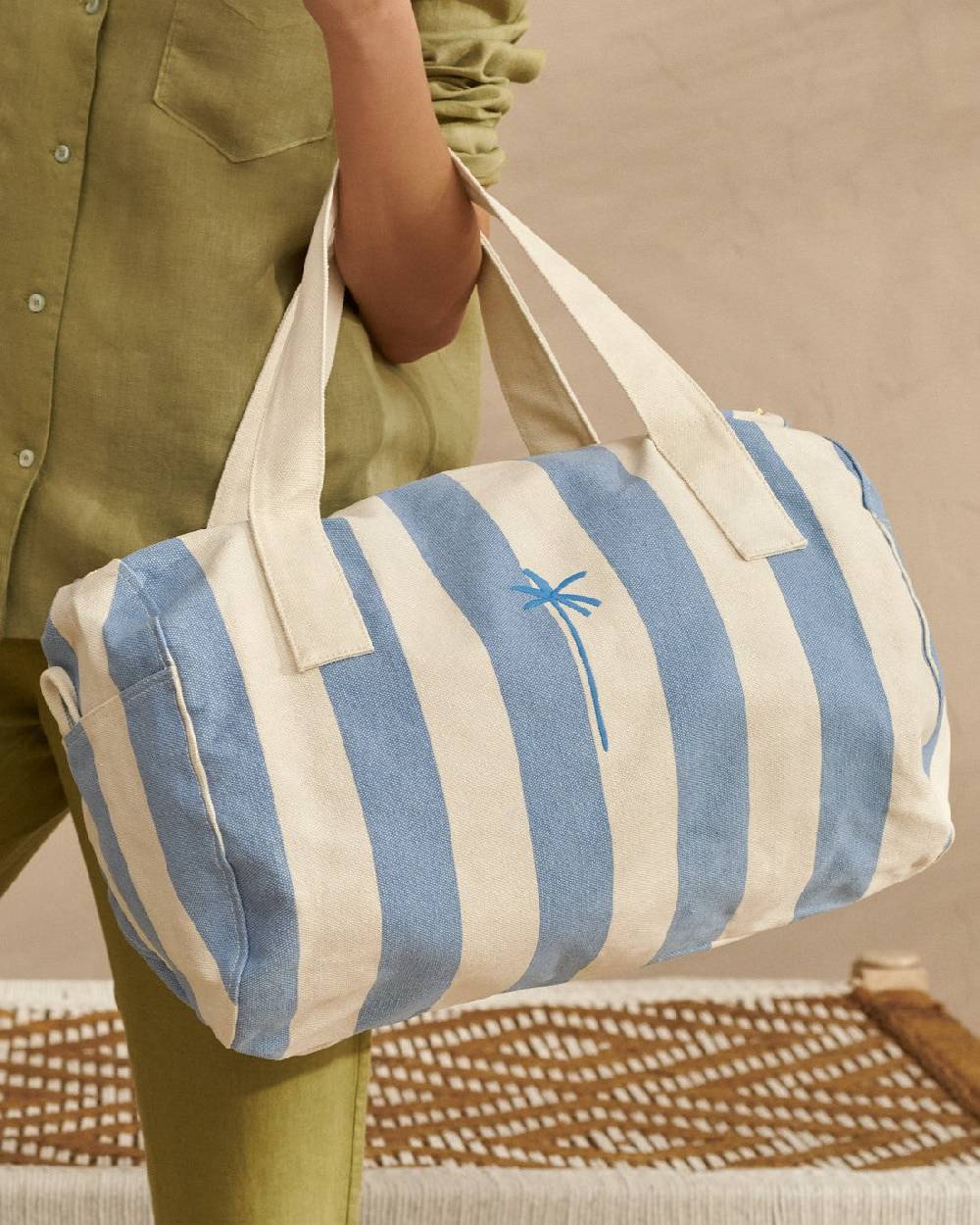 Manebí Canvas Weekend Bag - Embroidered Logo White And Indigo Stripes