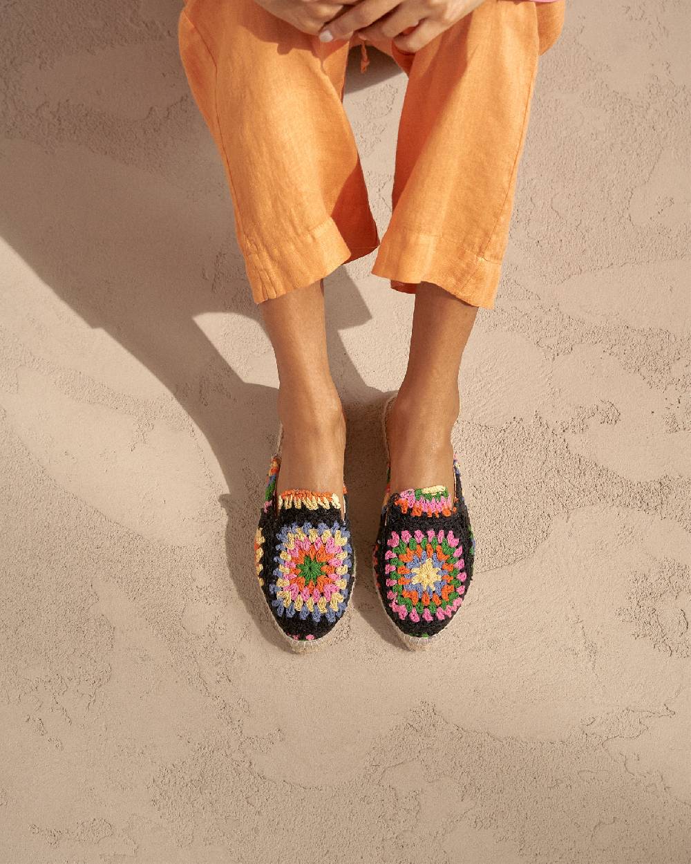 Manebí Cotton Crochet Mules - Yucatán Orange And Pink On Black