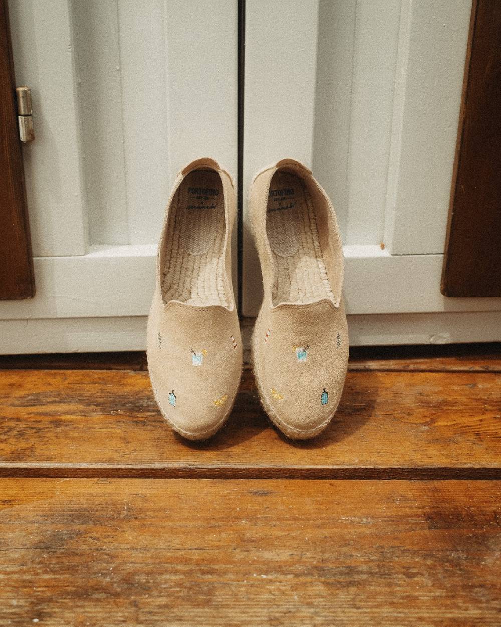 Manebí Espadrillas Con Platform In Pelle Scamosciata - Portofino Dry Gin X Manebí Champagne Beige Con Ricami Multicolor