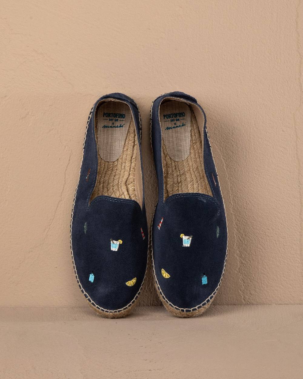 Manebí Espadrillas In Pelle Scamosciata - Portofino Dry Gin X Manebí Patriot Blue Con Ricami Multicolor
