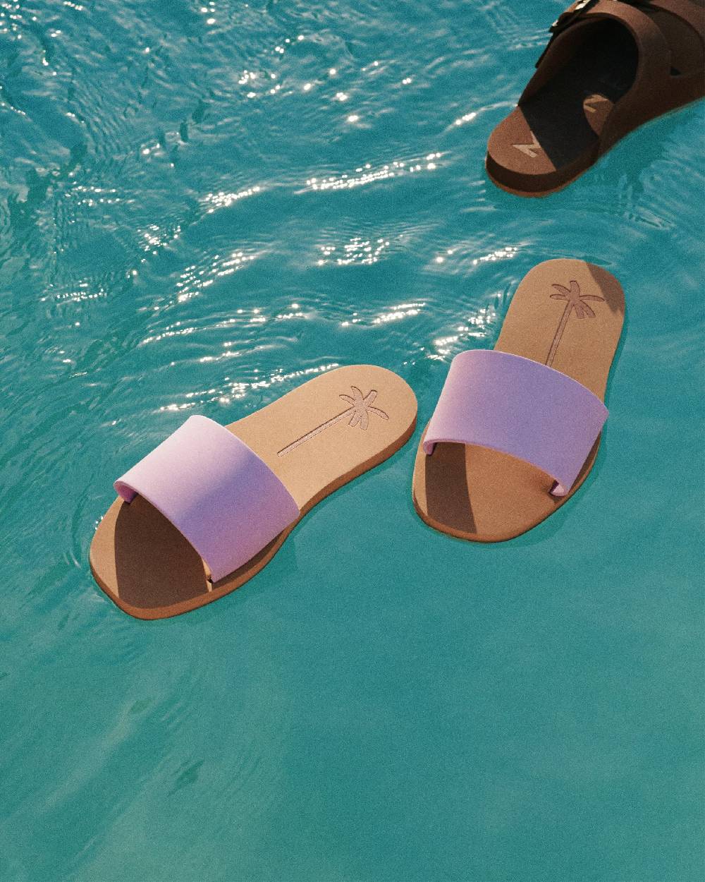 Manebí Eva Slide|Swim Sandals - Wisteria Lilac \u0026 Cuero