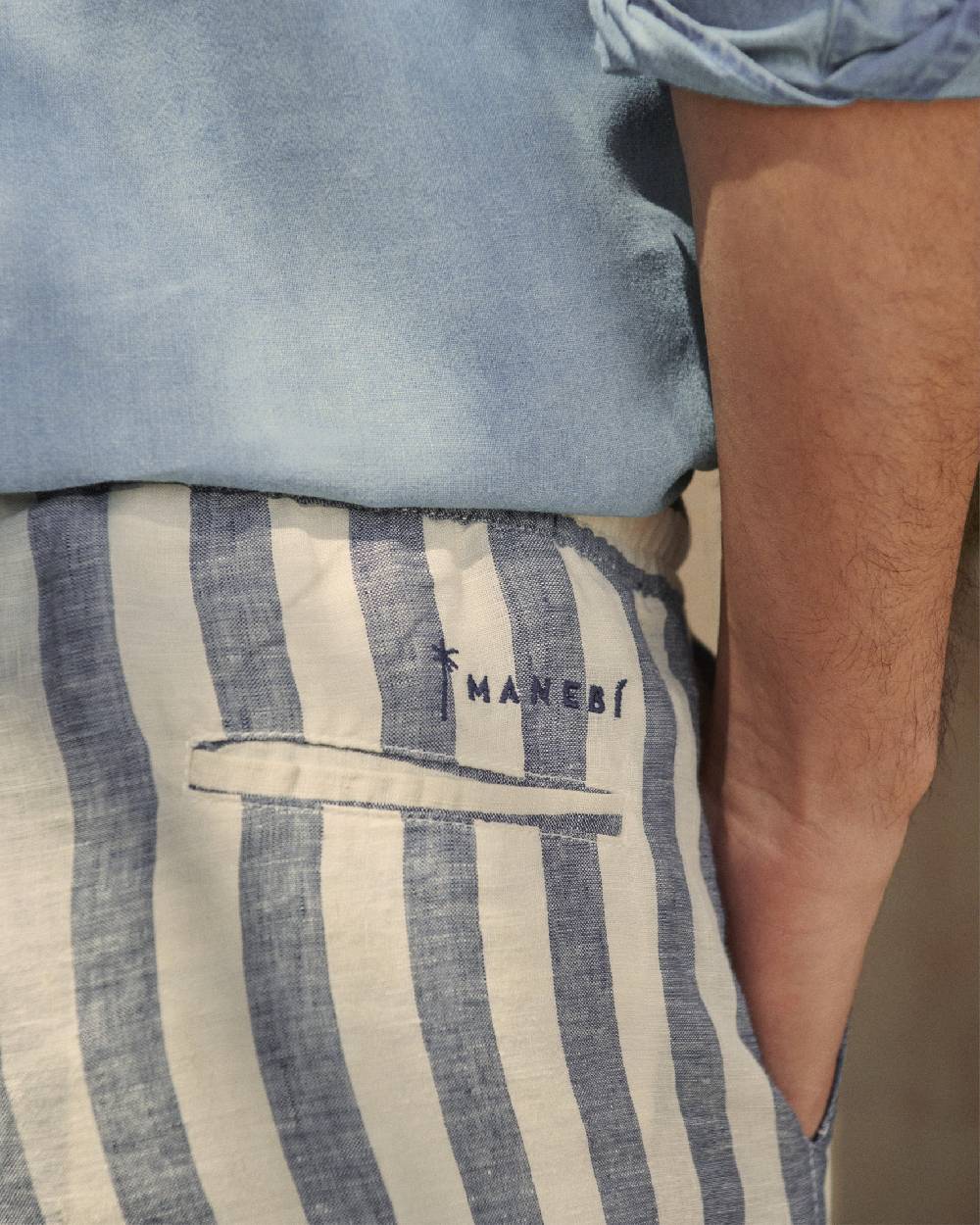 Manebí Light Linen|Malibu Shorts - Embroidered Logo Blue Beige Maxi Stripes